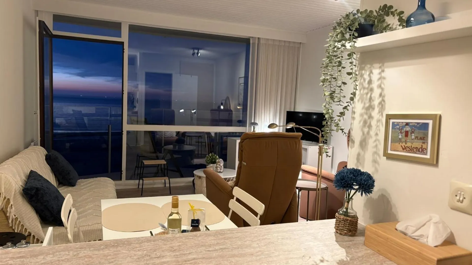 Apartment Digue De Westende, Studio Avec Coin Nuit, Piscine, Vue Mer Et Plage Fantastique Middelkerke
